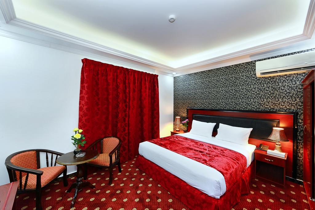 Gulf Star Hotel Dubai Bagian luar foto